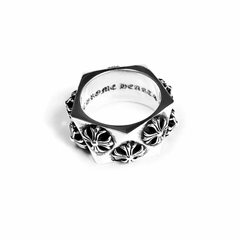 CH PLUS PENTAGON RING